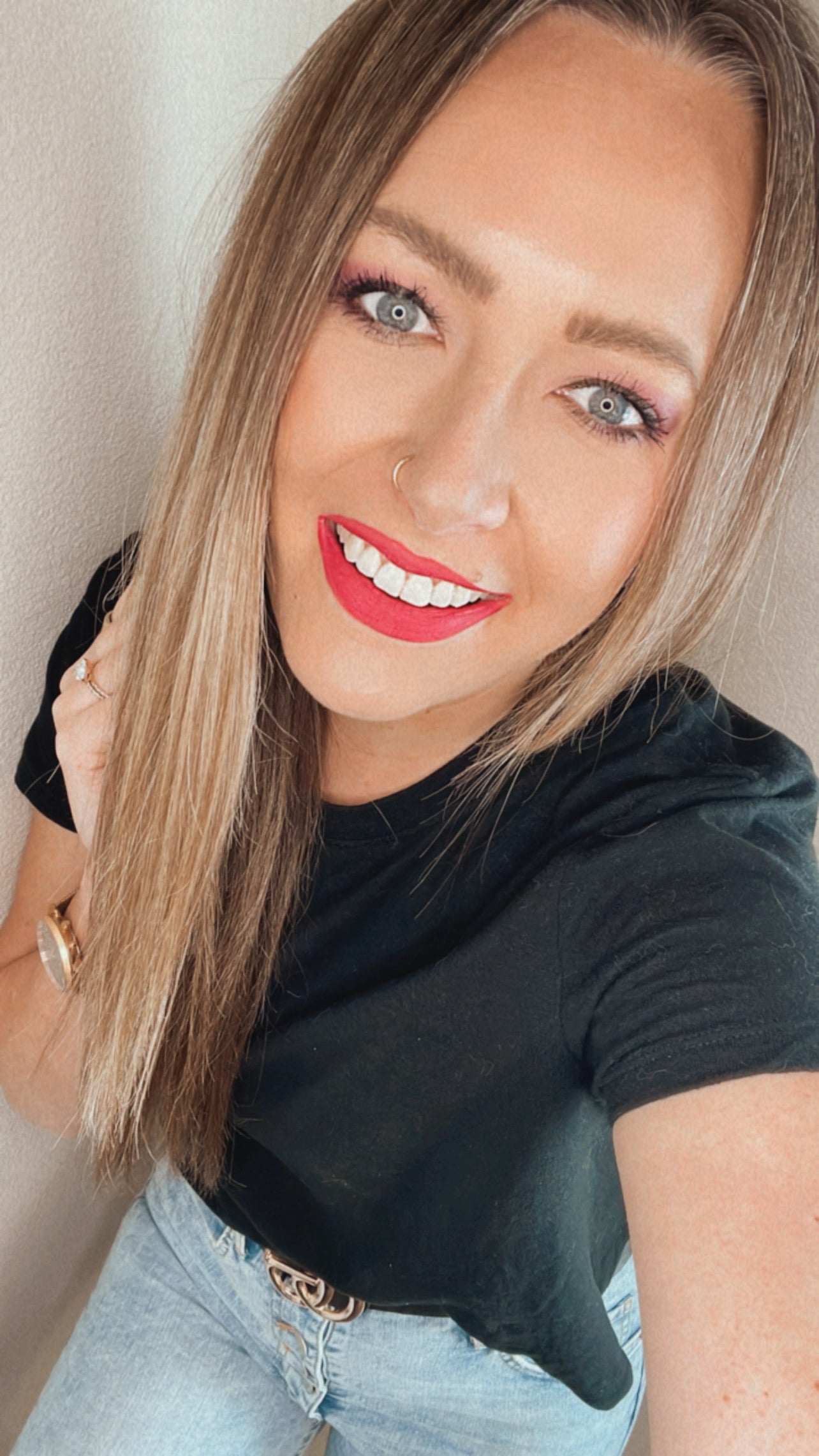 Melissa, the creator of Your Unfiltered Besty